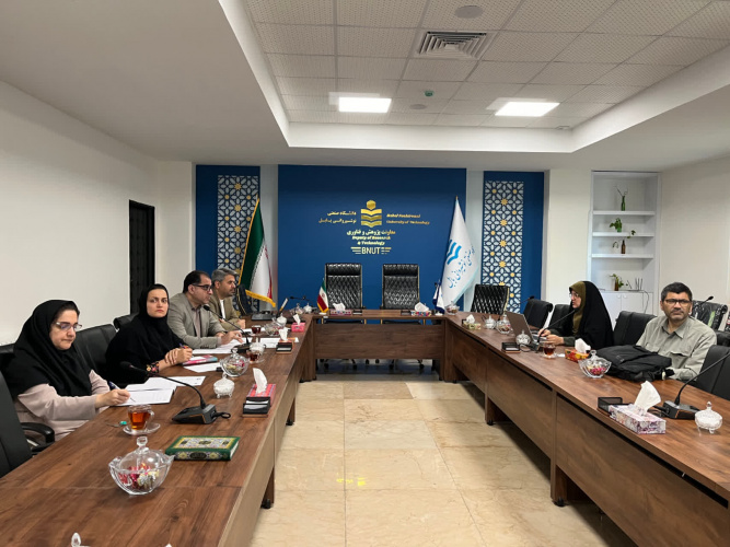 برگزاری جلسه کارگروه جذب و پذیرش در مرکز رشد نوین برای واحد فناور "فراتشخیص ذهن و جسم"